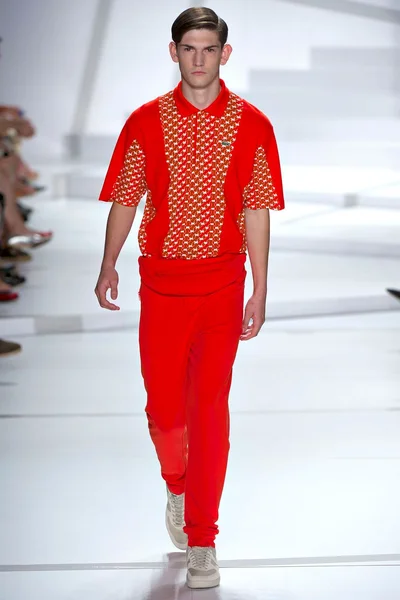 Look 17